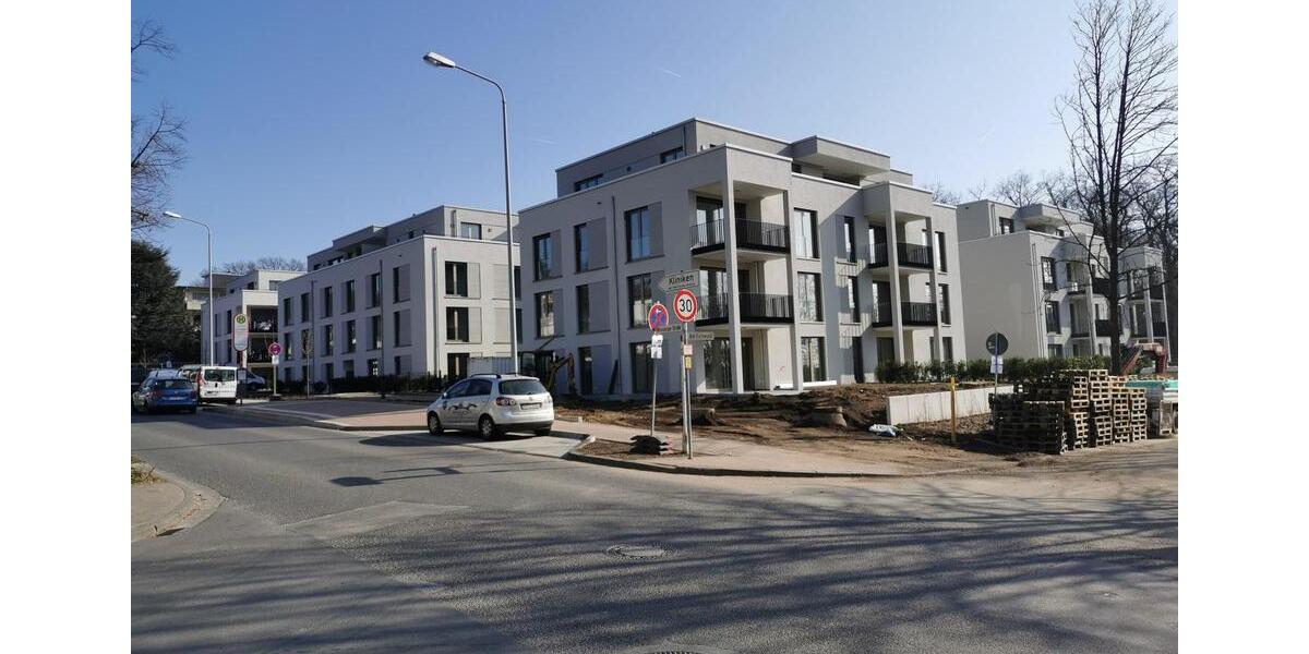 Luxus Pur mit viel Grün herum - 5 Zi. EG. mit Garten, Klimaanlage und hochwertigen Ausstattung. 5 zimmer