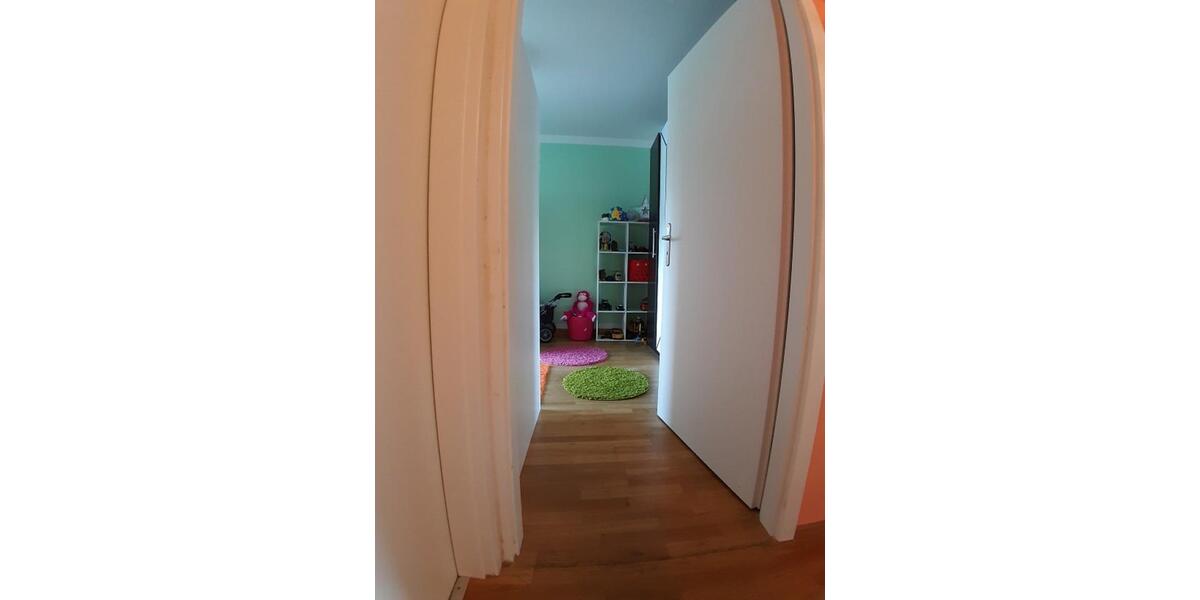 Etagenwohnung Wiesbaden Biebrich - 3 Zimmer, 60 m&sup2;, 1.500&euro; | Angebot:25173745