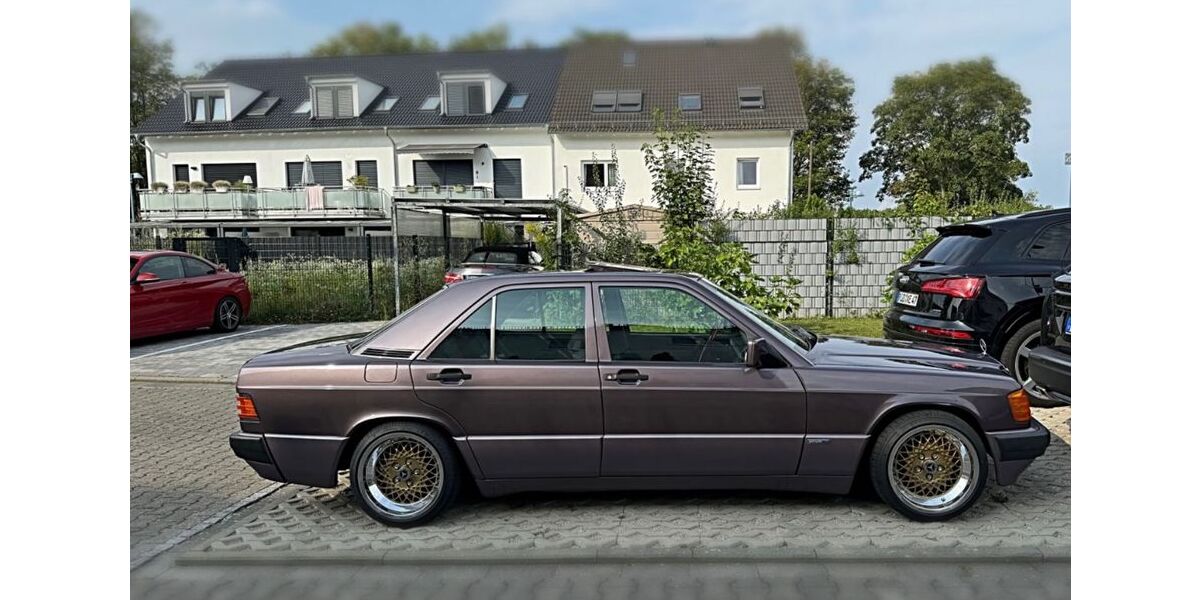 Mercedes-Benz 190 280.000 km 6.499 &euro; Oestrich-Winkel 65375