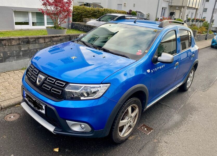 Dacia Sandero 98.000 km 8.999 € Taunusstein 65232