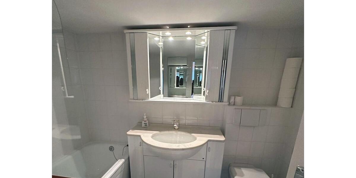 Reihenhaus Königstein im Taunus - 9 Zimmer, 170 m&sup2;, 2.300&euro; | Angebot:25352064