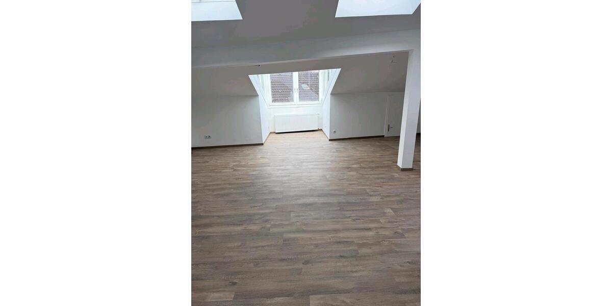 Dachgeschoßwohnung Ingelheim am Rhein - 1 Zimmer, 70 m&sup2;, 1.080&euro; | Angebot:25261107