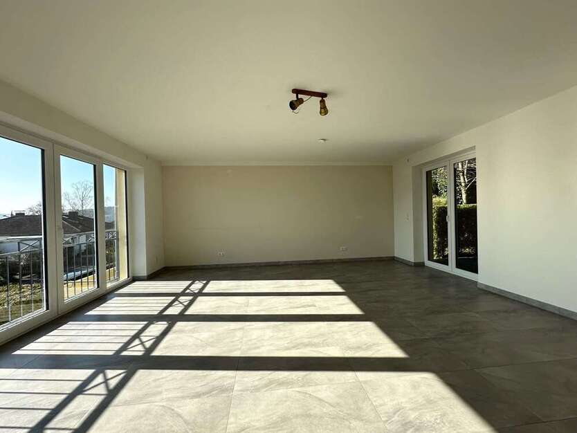 Haus zum Kaufen in Eppstein 1.050.000 € 250.02 m²