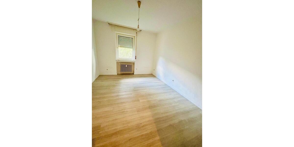 Familienfreundliches Haus in ruhiger Grünlage mit großem Garten 5 zimmer