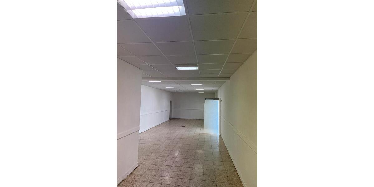 Wohn-und Geschäftshaus zu vermieten in 65232 Taunusstein zimmer