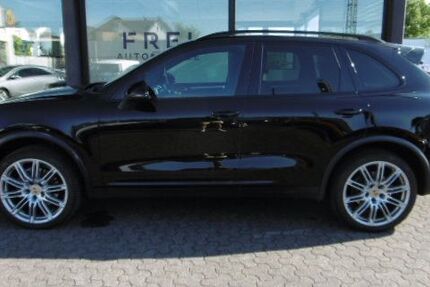 Porsche Cayenne 296.000 km 21.400 &euro; Gustavsburg 65462