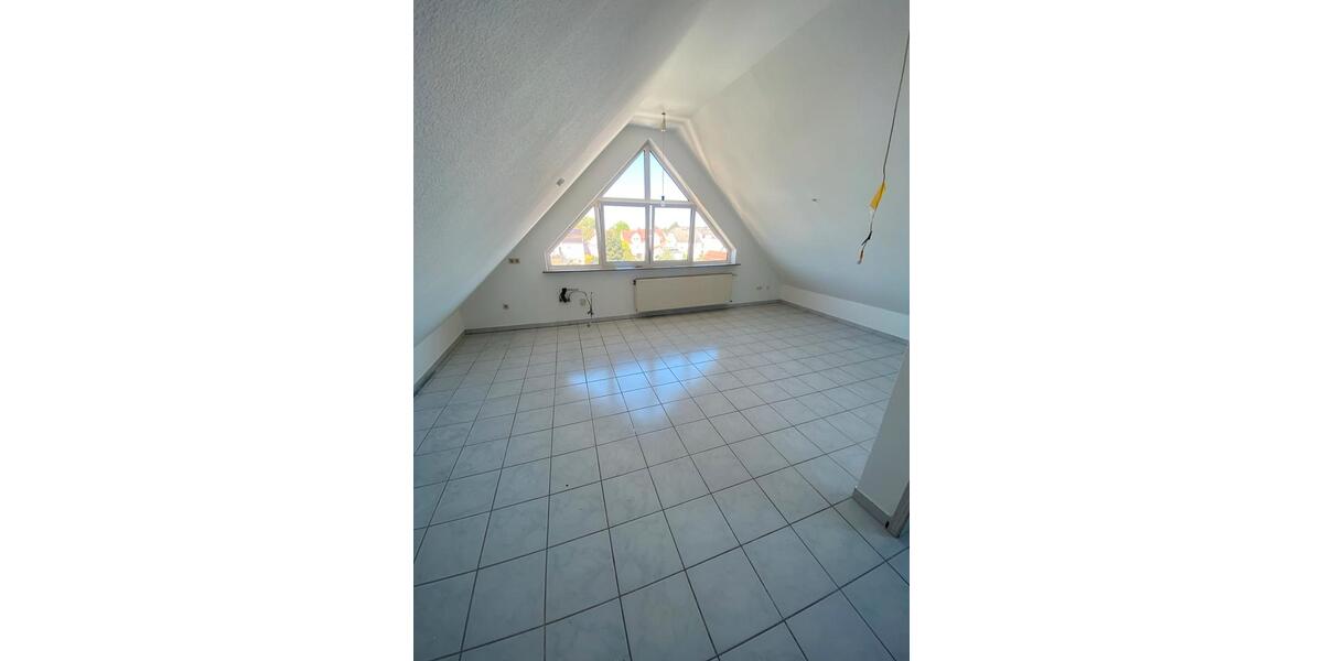 Dachgeschoßwohnung Mörfelden-Walldorf Walldorf - 1 Zimmer, 27 m&sup2;, 490&euro; | Angebot:26364534