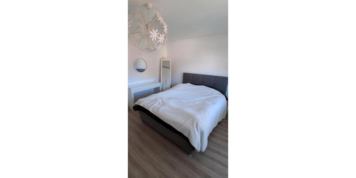 Etagenwohnung Wiesbaden Biebrich - 3 Zimmer, 76 m&sup2;, 199.000&euro; | Angebot:25838451