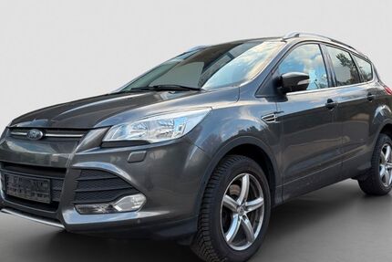 Ford Kuga 90.000 km 5.900 &euro; Hofheim am Taunus 65719