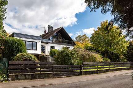 Haus Kelkheim- Eppenhain Eppenhain - 7 Zimmer, 220 m&sup2;, 749.000&euro; | Angebot:25148395