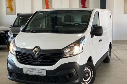 Renault Trafic 163.784 km 11.990 € Frankfurt 60386