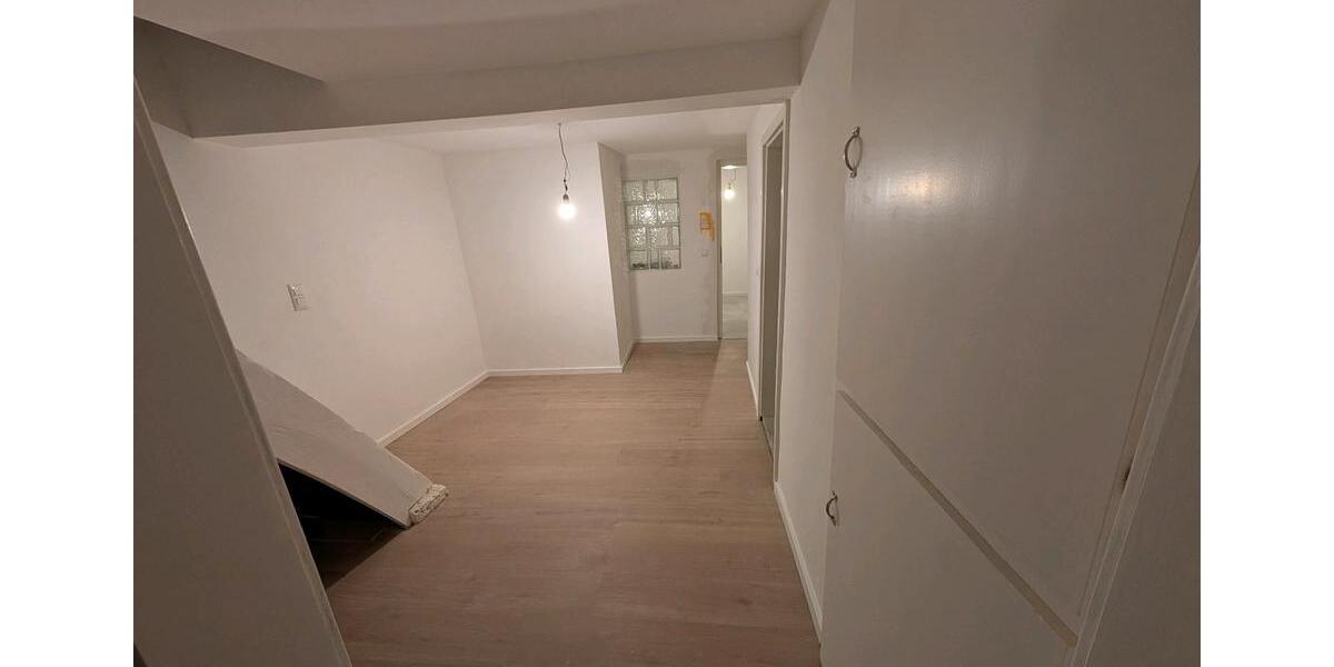 Etagenwohnung Bad Camberg - 2 Zimmer, 79 m&sup2;, 650&euro; | Angebot:26679024