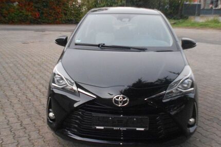 Toyota Yaris 55.000 km 13.300 € Frankfurt am Main 60386