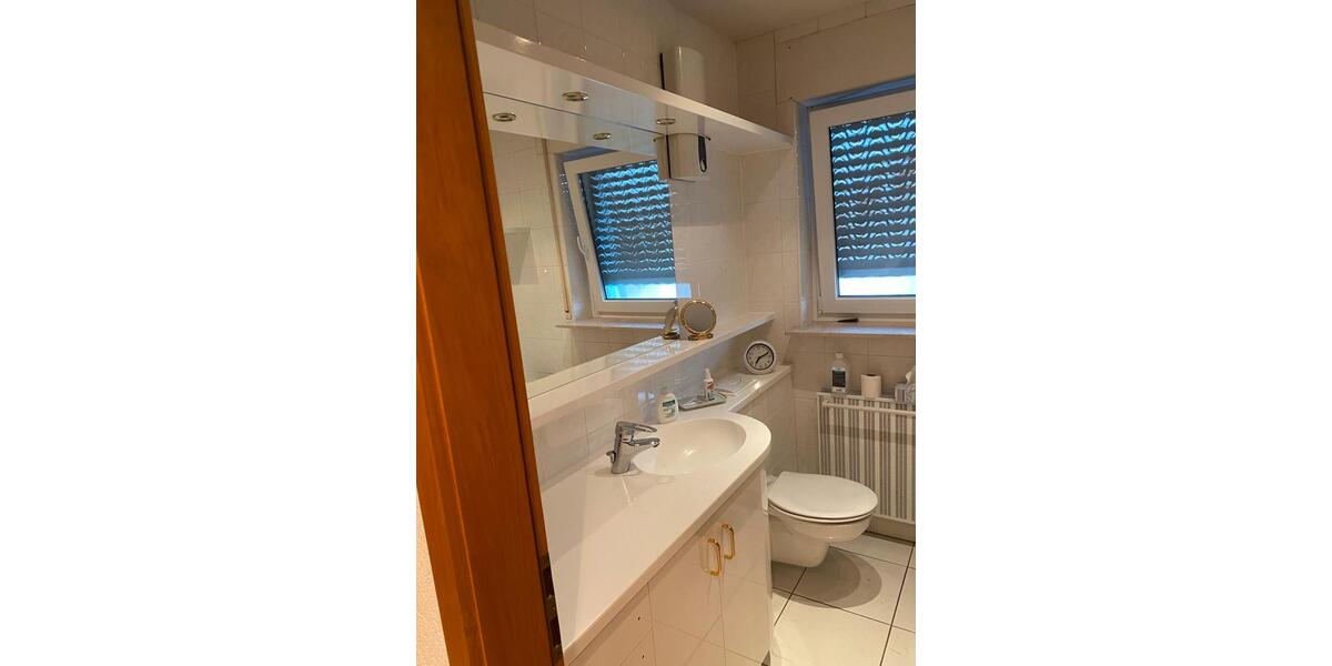 Dachgeschoßwohnung Wiesbaden Bierstadt - 2 Zimmer, 44 m&sup2;, 490&euro; | Angebot:26396316