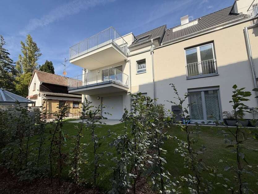 Wohnung zum Kaufen in Wiesbaden Biebrich 639.900 € 100 m² 4 zimmer