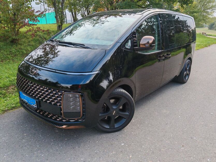 Hyundai STARIA 41.000 km 39.900 € Wiesbaden 65207