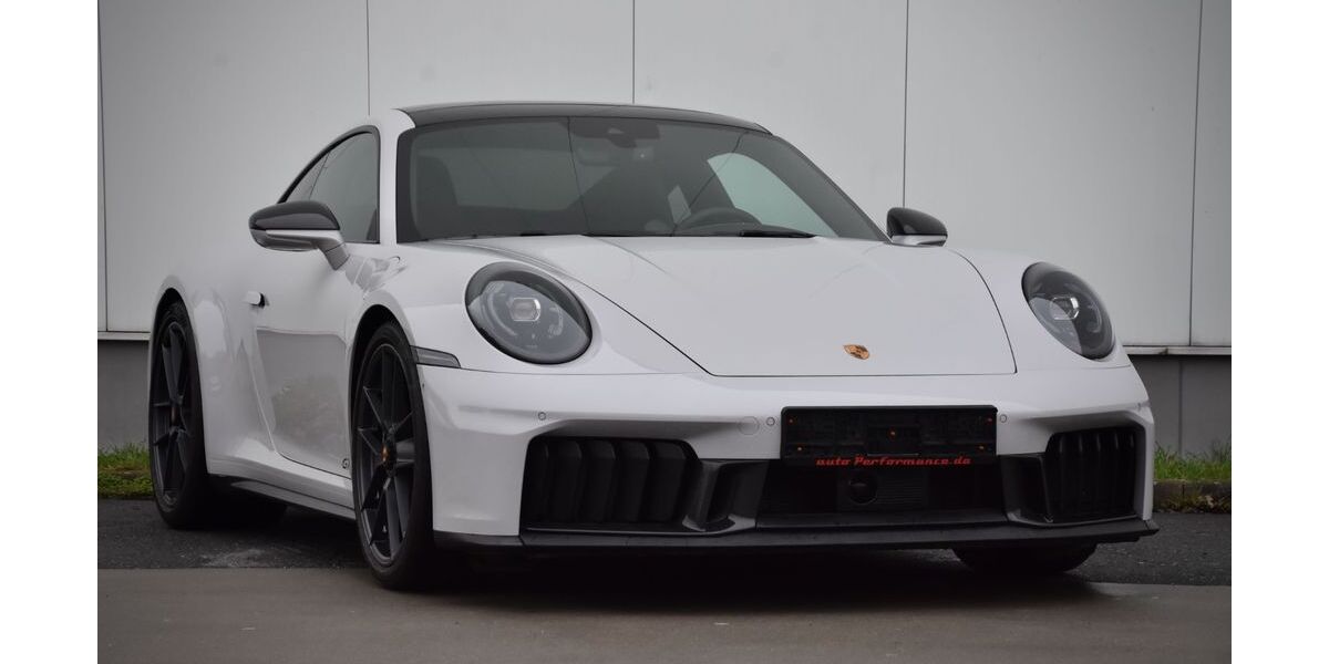 Porsche 992 5.200 km 185.000 &euro; Eschborn bei Frankfurt am Main 65760