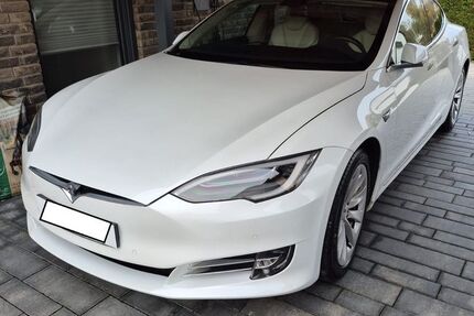 Tesla Model S 134.000 km 25.990 &euro; Burgschwalbach 65558