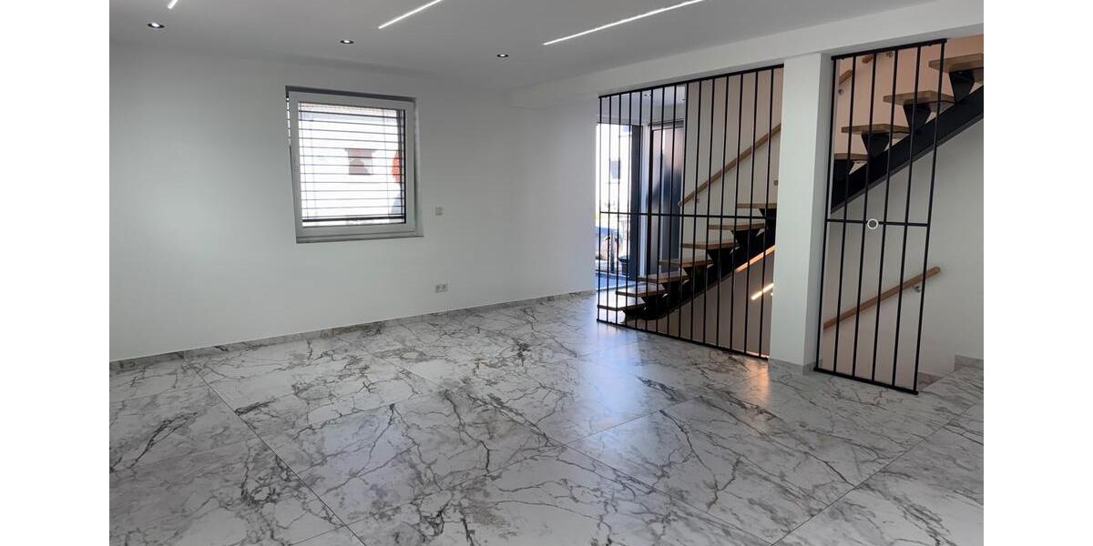 Doppelhaushälfte Wiesbaden Mainz-Amöneburg - 3 Zimmer, 140 m&sup2;, 3.000&euro; | Angebot:26698566