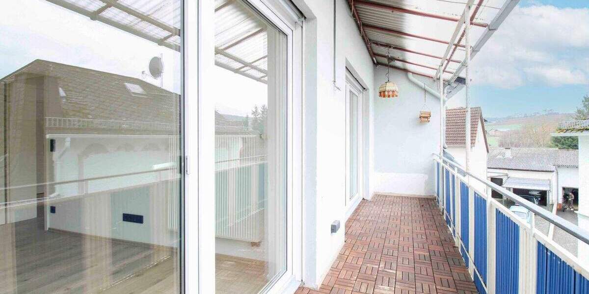 Etagenwohnung Selters OT Eisenbach Eisenbach - 6 Zimmer, 175 m&sup2;, 249.000&euro; | Angebot:25097267